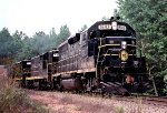 Seaboard Coast Line GP40-2 #1643, with two GP7's and a GP16, leads southbound train #329 